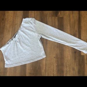 One sleeve ribbed crop top